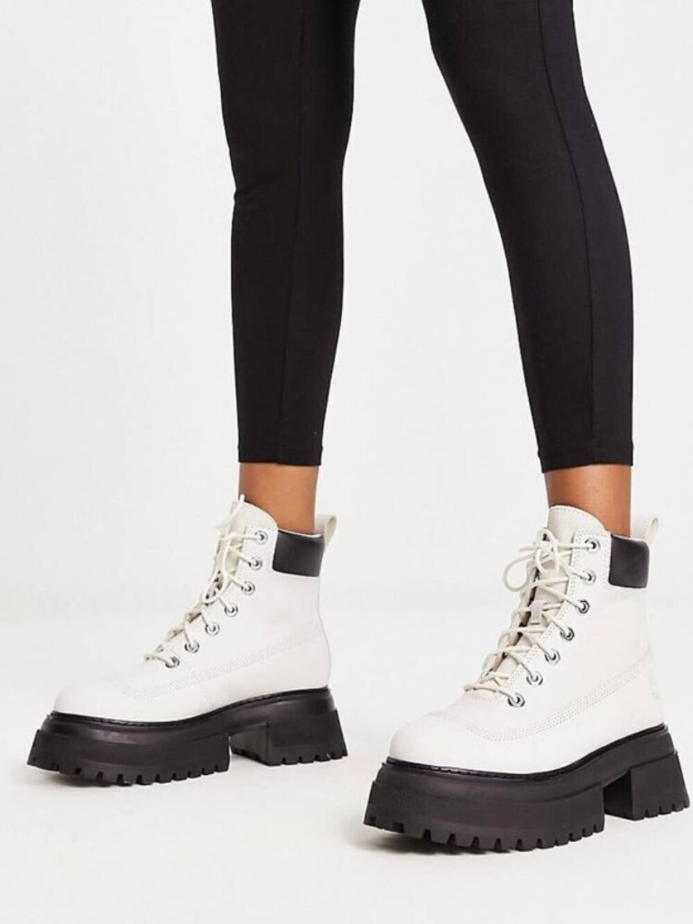 Timberland Sky 6 Inch Lace up Platform Boots Leather Booties White Size 9 NEW